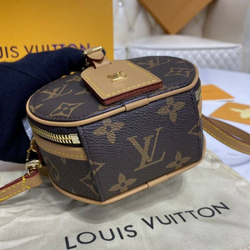 Shop Louis Vuitton 2022-23FW Mini boite chapeau (M44699, M44699) by YOREZZO